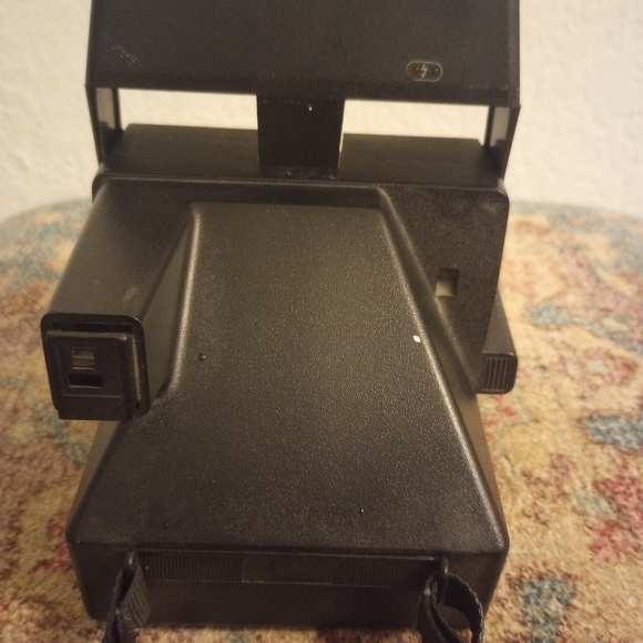 Vintage Polaroid Sun 690 LMS Instant Camera - Picture 3 of 3